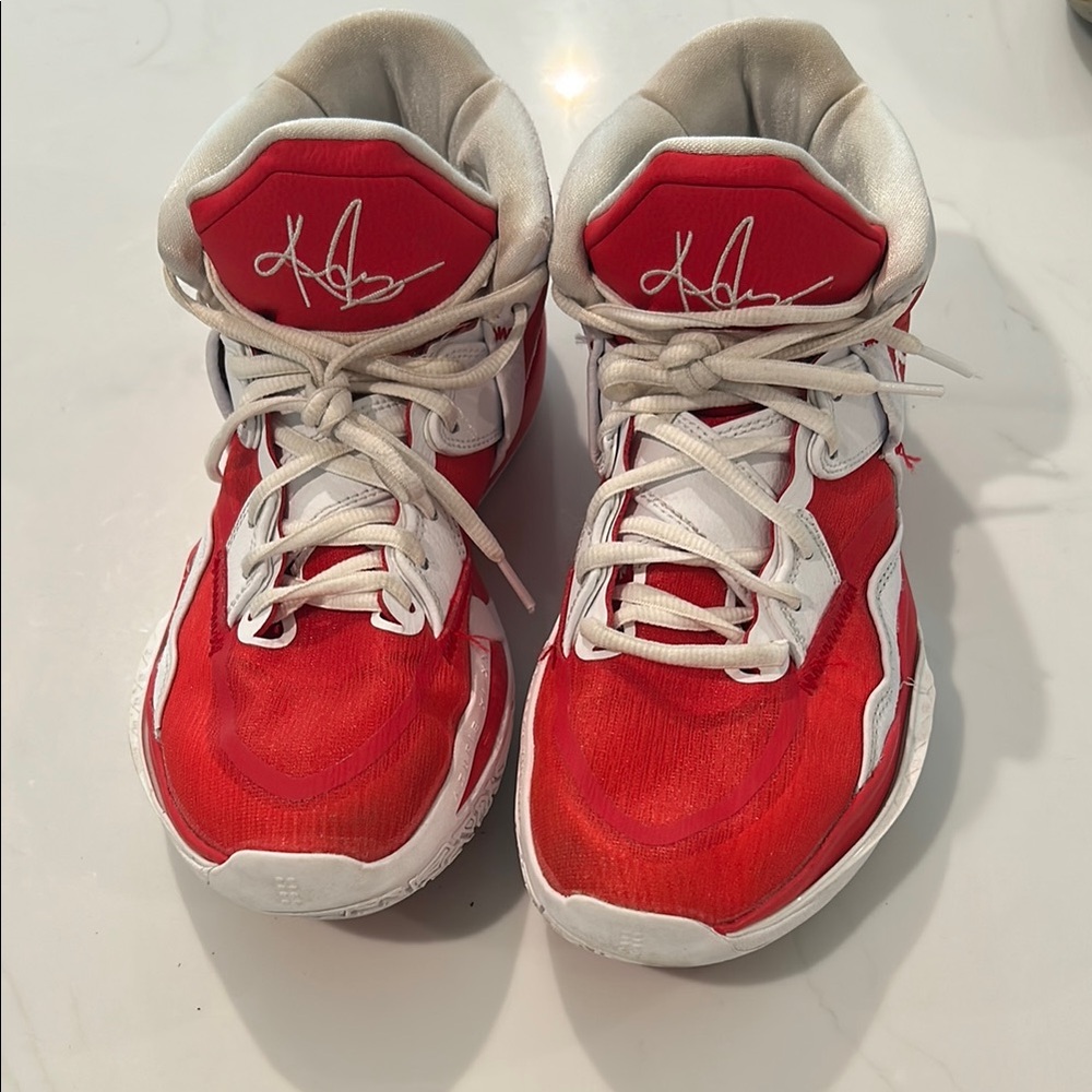 Kyrie ‘Infinity’ University Red and White Mid-Top Sneakers for Sporty Style